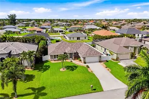 2658 SW 31st Ln, Cape Coral, FL 33914 - Photo 3
