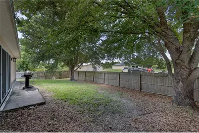 104 W 11th St, Lehigh Acres, FL 33972 - Photo 17