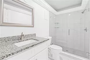 3225 E Riverside Dr, Fort Myers, FL 33916 - Photo 13