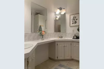26239 Bonita Fairways Cir, Bonita Springs, FL 34135 - Photo 11