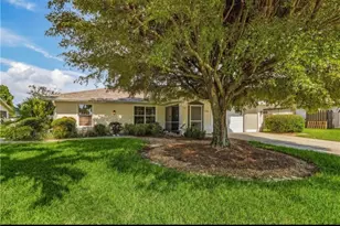 505 SE 9th Pl, Cape Coral, FL 33990 - Photo 5