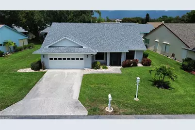11219 Caravel Cir, Fort Myers, FL 33908 - Photo 1