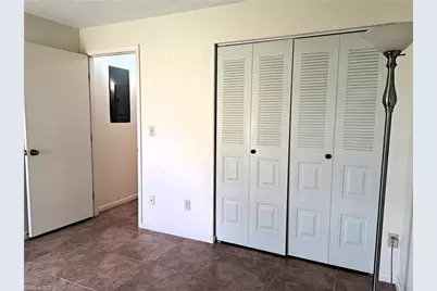 10525 Putnam Ct, Lehigh Acres, FL 33936 - Photo 15
