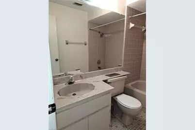 10525 Putnam Ct, Lehigh Acres, FL 33936 - Photo 17