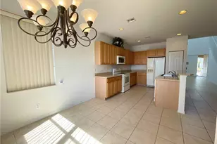 17038 Tremont St, Fort Myers, FL 33908 - Photo 7