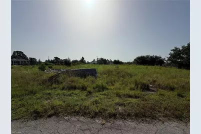 1261 Brookpark Ave, Fort Myers, FL 33913 - Photo 1