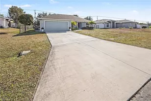 318 NW 4th St, Cape Coral, FL 33993 - Photo 3
