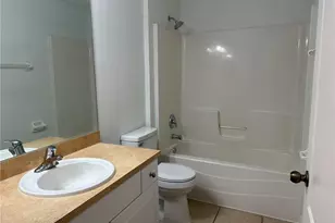 2207 NE 15th Ln, Cape Coral, FL 33909 - Photo 23