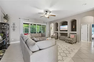 193 Skipping Stone Ln, Naples, FL 34119 - Photo 7
