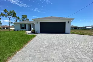 1906 Jacaranda Pkwy W, Cape Coral, FL 33993 - Photo 1