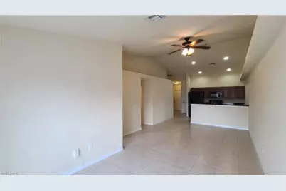 115 SE 12th Ter #115, Cape Coral, FL 33990 - Photo 11