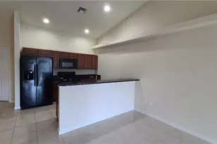 115 SE 12th Terrace, Cape Coral, FL 33990 - Photo 9