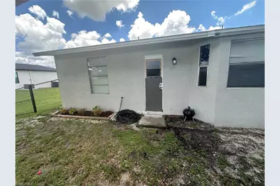 2124 NE 7th Pl, Cape Coral, FL 33909 - Photo 27