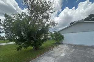2124 NE 7th Pl, Cape Coral, FL 33909 - Photo 31