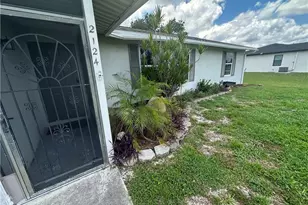 2124 NE 7th Pl, Cape Coral, FL 33909 - Photo 21