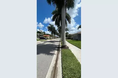 14354 Reflection Lakes Dr, Fort Myers, FL 33907 - Photo 17