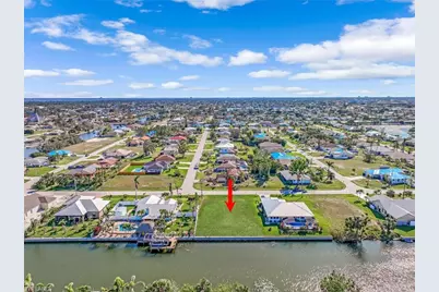 2011 NE 2nd St, Cape Coral, FL 33909 - Photo 7