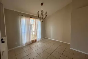 1405 NE 5th Pl, Cape Coral, FL 33909 - Photo 5