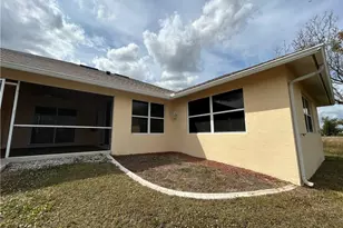 1405 NE 5th Pl, Cape Coral, FL 33909 - Photo 25