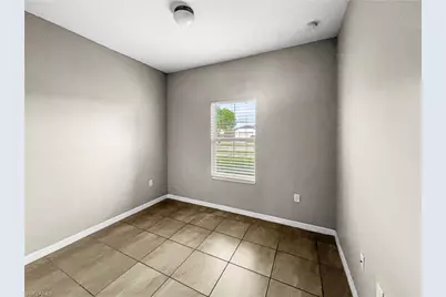 1322 Trafalgar Pkwy, Cape Coral, FL 33991 - Photo 15