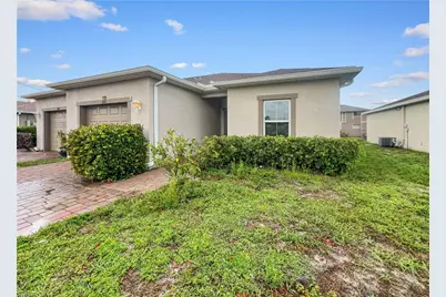 1322 Trafalgar Pkwy, Cape Coral, FL 33991 - Photo 3