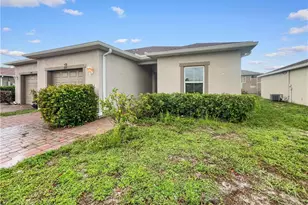 1322 Trafalgar Pkwy, Cape Coral, FL 33991 - Photo 3
