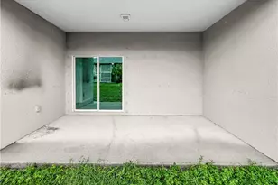 1322 Trafalgar Pkwy, Cape Coral, FL 33991 - Photo 31