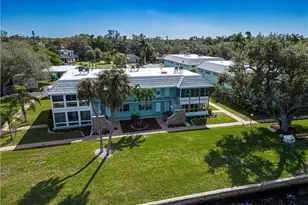 3225 E Riverside Dr, Fort Myers, FL 33916 - Photo 3