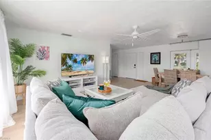 1432 Wellington Ct, Cape Coral, FL 33904 - Photo 5