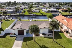 1432 Wellington Ct, Cape Coral, FL 33904 - Photo 27
