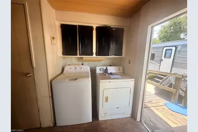 809 8th St NW, Moore Haven, FL 33471 - Photo 13
