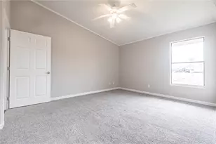 16737 Pheasant Ct, Fort Myers, FL 33908 - Photo 19
