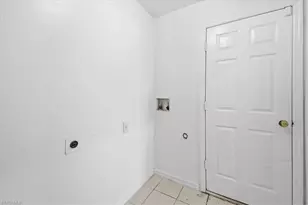 422 NW 11th Terrace, Cape Coral, FL 33993 - Photo 25