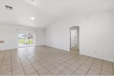 422 NW 11th Ter, Cape Coral, FL 33993 - Photo 11