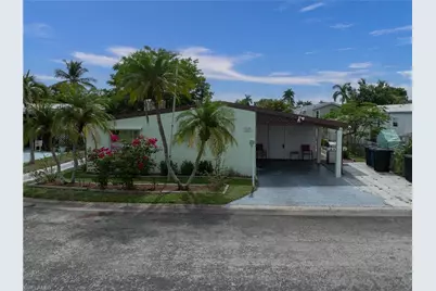 16200 Cathy Ct, Fort Myers, FL 33908 - Photo 3