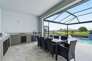 18 NE 6th St, Cape Coral, FL 33909 - Photo 25