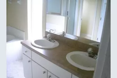 4544 Varsity Cir, Lehigh Acres, FL 33971 - Photo 5
