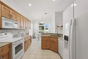 14846 Crescent Cove Dr, Fort Myers, FL 33908 - Photo 15
