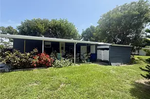 9735 Lake Fairways Blvd, North Fort Myers, FL 33903 - Photo 5