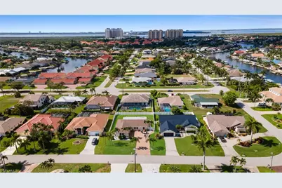1220 SW 54th Ln, Cape Coral, FL 33914 - Photo 29