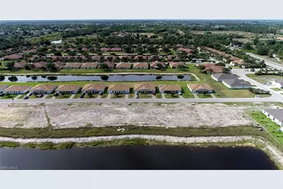 18303 Gibraltar Ln, Lehigh Acres, FL 33936 - Photo 31