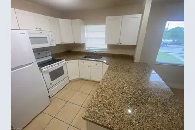 2217-2219 Violet Dr #2217, Fort Myers, FL 33905 - Photo 5