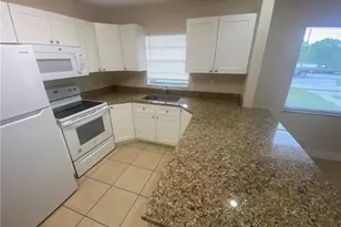 2217-2219 Violet Dr, Fort Myers, FL 33905 - Photo 5