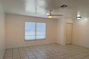 729 SW 39th St, Cape Coral, FL 33914 - Photo 7