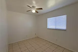 729 SW 39th St, Cape Coral, FL 33914 - Photo 9