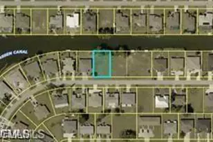 527 SE 4th Terrace, Cape Coral, FL 33990 - Photo 1