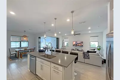 2057 Yellowfin Cir, Naples, FL 34114 - Photo 7