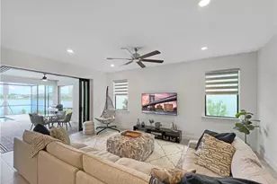 2057 Yellowfin Cir, Naples, FL 34114 - Photo 11