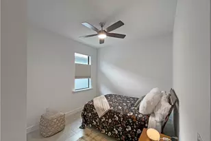 2057 Yellowfin Cir, Naples, FL 34114 - Photo 15