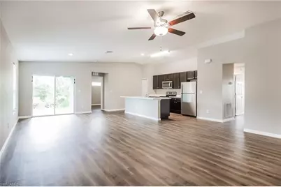 856 Anchor St E, Lehigh Acres, FL 33974 - Photo 3